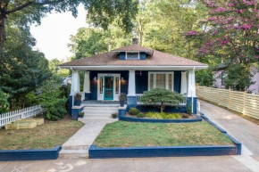 Elizabeth Bungalow, Fenced Yard, Fireplaces, Grill